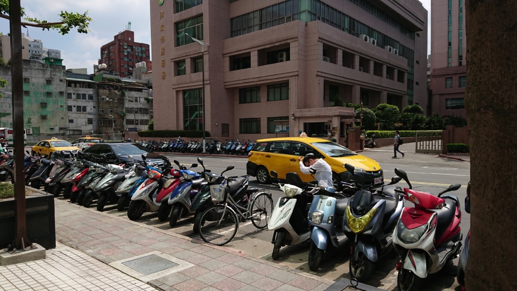 台北の原付