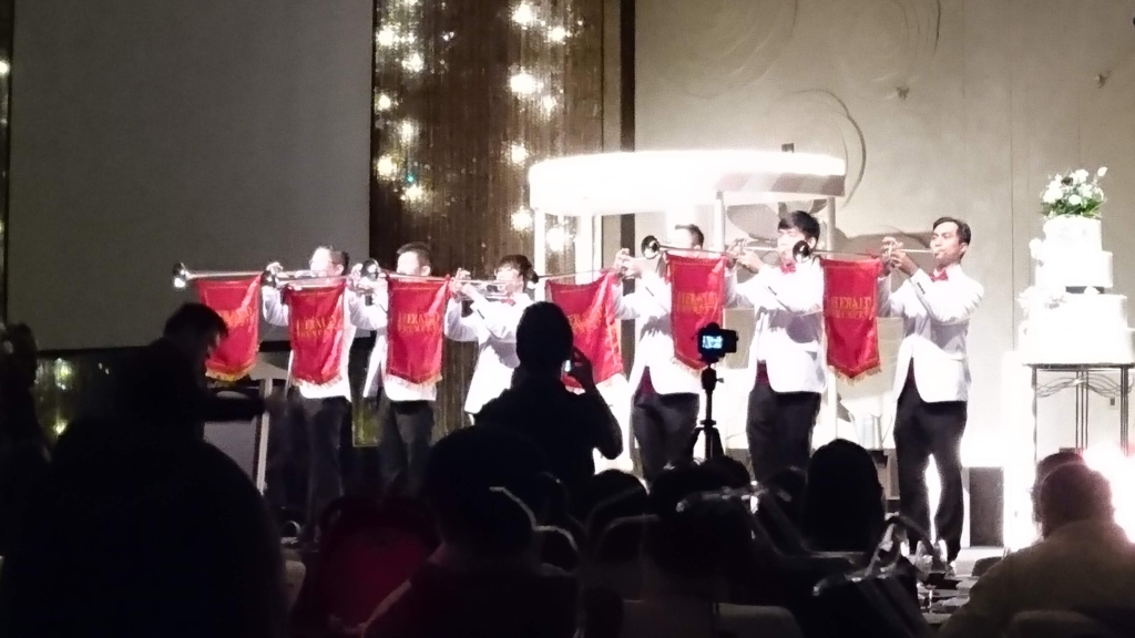 開会のファンファーレ